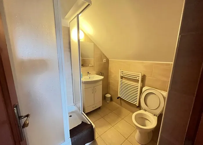 Globus Guesthouse, Vendeghaz Gasthuis