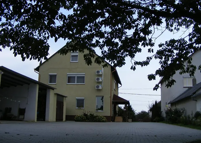 Gasthuis Globus Guesthouse, Vendeghaz